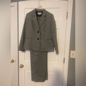 Le Suit, grey, paint suit, size 14